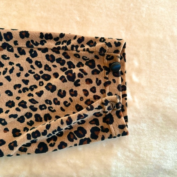 Vintage Leopard-Print LizSport Button-Up Top - Picture 7 of 7